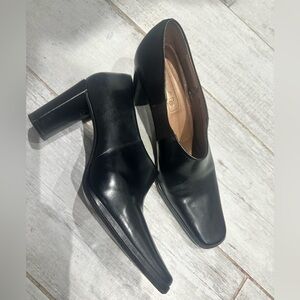 Unisa Black Leather Block Heel Shoe – Size 7B – Made in Brazil